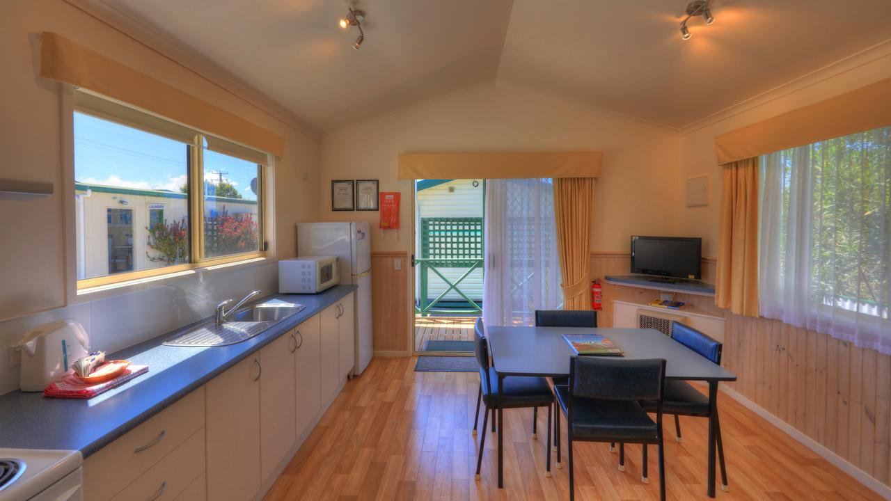 Bicheno Cabin Park Hotel Exterior photo