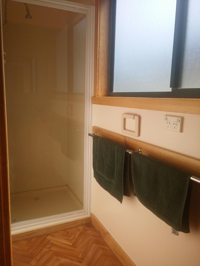 Bicheno Cabin Park Hotel Room photo